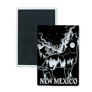 10105-31 New Mexico   Wolf Howling Black and White Rectangle Badge Magnet